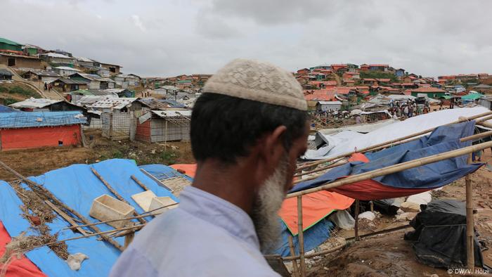 Bangladesh Rohingya-Camp
(DW/V. Hölzl)