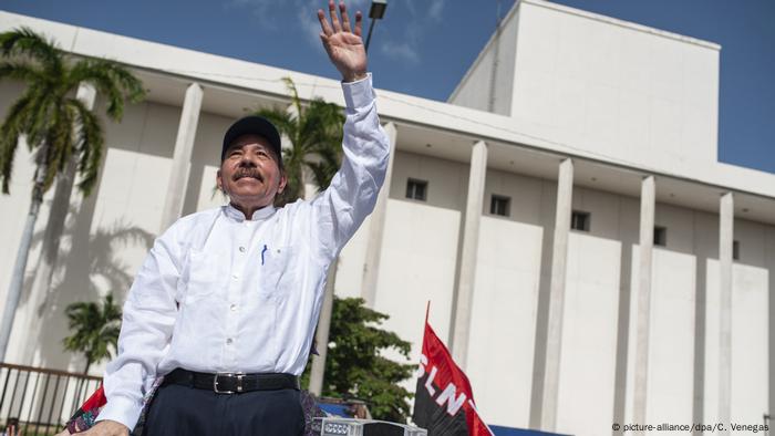 Nicaragua 39. Jahrestages der sandinistischen Revolution | Präsident Daniel Ortega (picture-alliance/dpa/C. Venegas)