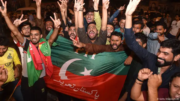 Imran Khan supporters celebrate PTI's election victory (Getty Images/A.Ali)