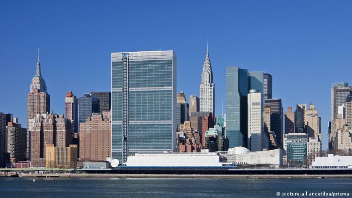 نیویورک علیرغم افزایش شمار میلیاردرهایش در سال ۲۰۲۱ به رتبه دوم تنزل یافت. ۹۹ نفر میلیاردر ساکن شهر نیویورک دارای ثروتی برابر ۵۶۰ میلیارد دلار هستند. 
