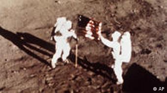 Neil Armstrong i Buzz Aldrin - prvi Zemljani na Mjesečevoj površini
