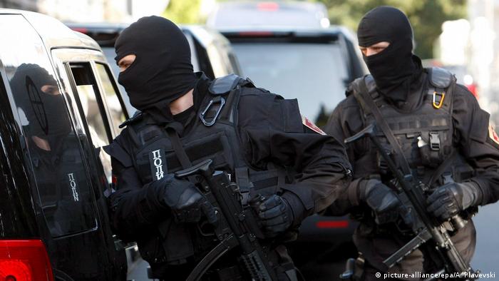 Serbien Belgrad Polizeieinsatz gegen Mafia