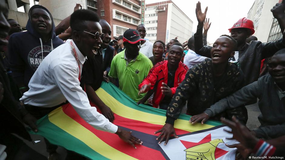 Zimbabwe's ZANUPF wins majority of seats DW 08/01/2018