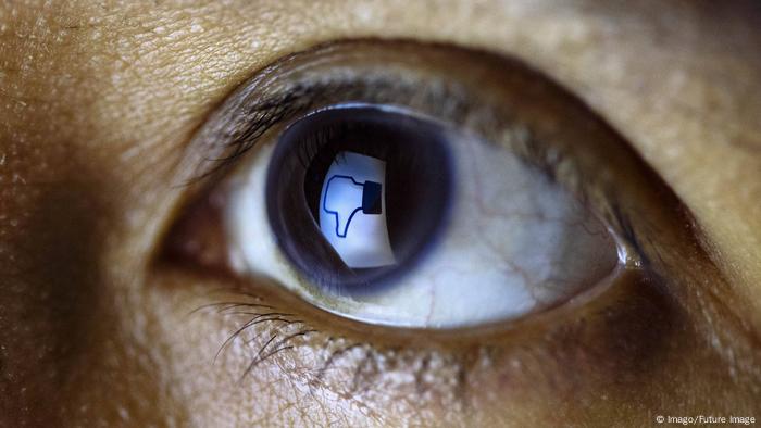 Symbolbild Facebook Zensur Sperre