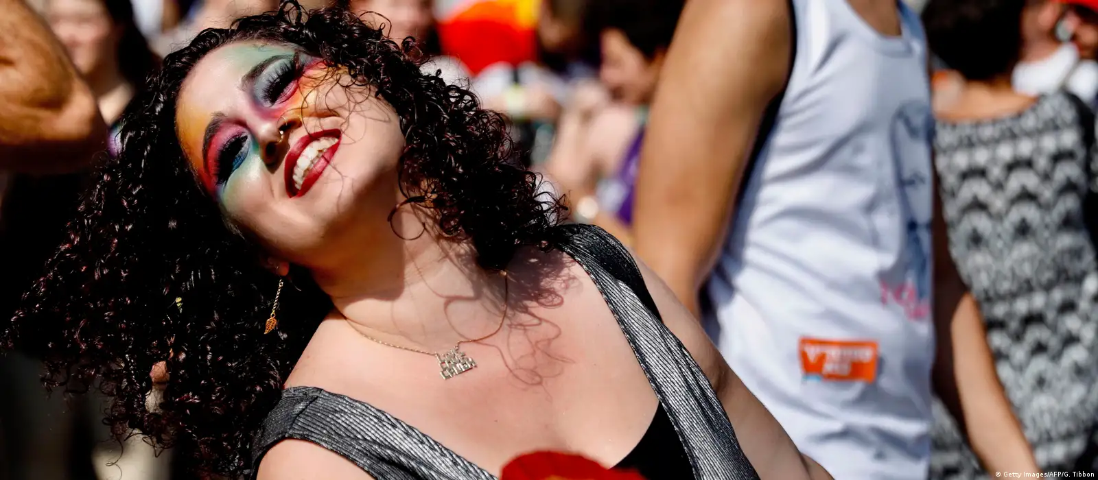 В Иерусалиме в гей-параде участвовали десятки тысяч человек – DW –  02.08.2018