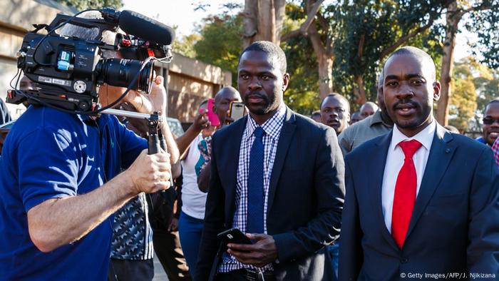Simbabwe Ausschreitungen nach Wahlen Nelson Chamisa Krankenhaus Besuch