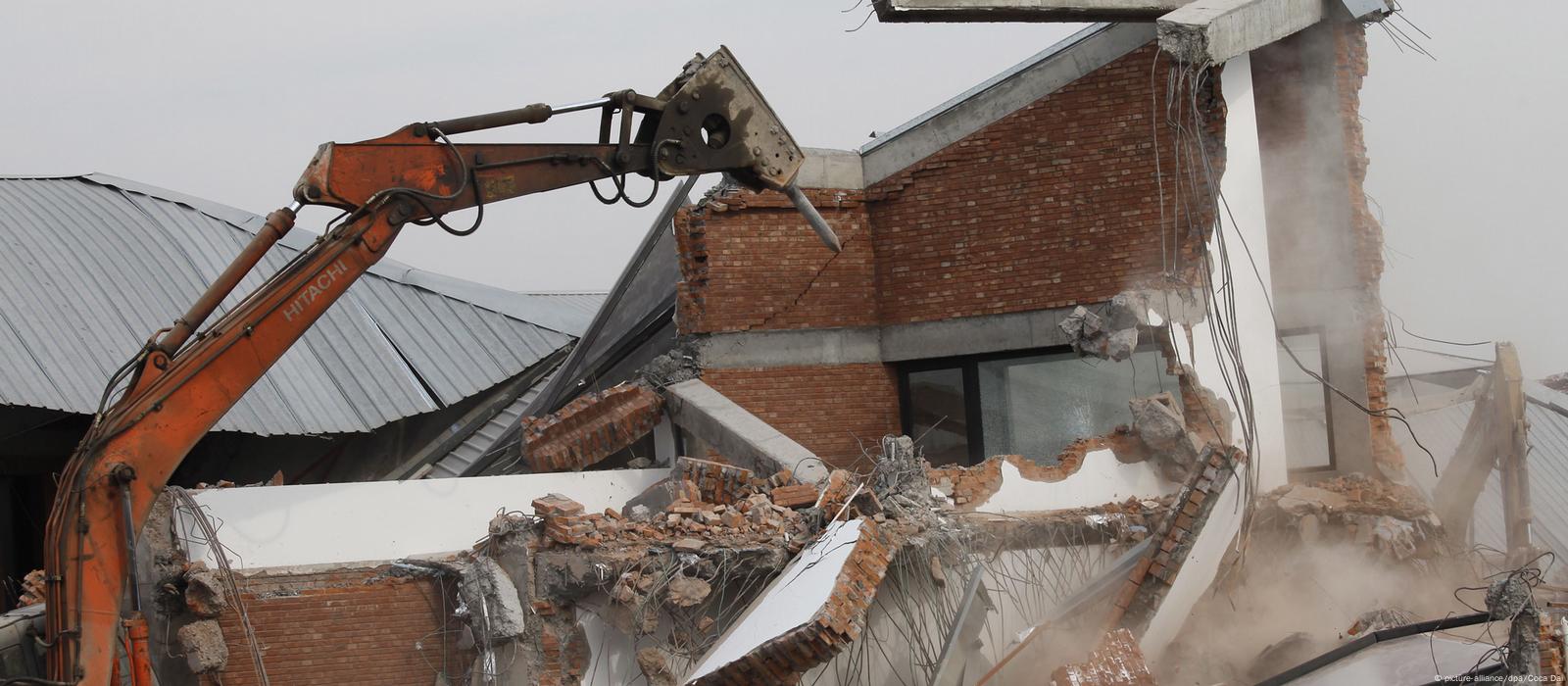 Ai Weiwei: Beijing studio demolished – DW – 08/04/2018