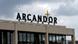 Das Logo von Arcandor auf dem Dach der Konzernzentrale in Essen vor dunklen Wolken (Archivfoto: AP) Das Logo von Arcandor auf dem Dach der Konzernzentrale in Essen vor dunklen Wolken (Archivfoto: AP)