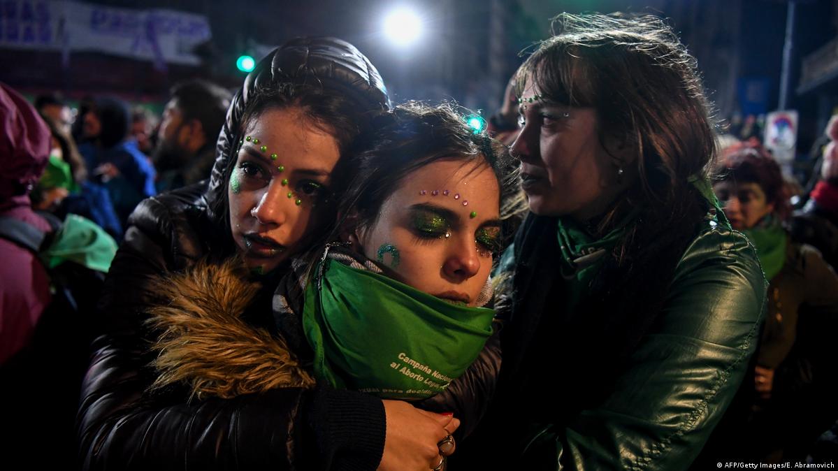 Argentina rechaza legalizar el aborto
