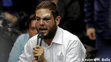 ARCHIV 2017 *** FILE PHOTO: Juan Requesens, deputy of the Venezuelan coalition of opposition parties (MUD), speaks during a session of the National Assembly in Caracas, Venezuela April 5, 2017. REUTERS/Marco Bello/File Photo