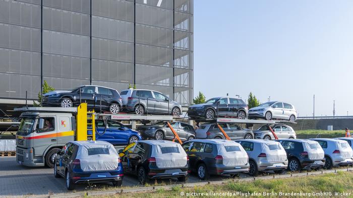 Najdroższy parking świata. VW trzyma samochody na lotnisku