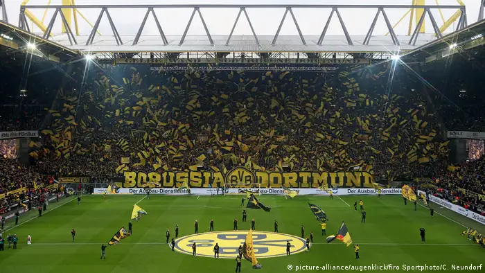 Deutschland BG Bundesliga | Borussia Dortmund Signal Iduna Park (picture-alliance/augenklick/firo Sportphoto/C. Neundorf)