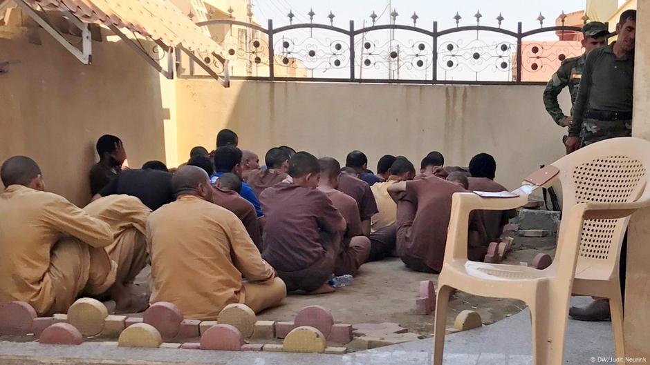 فتح تحقيق في تعذيب جهاديين فرنسيين في العراق