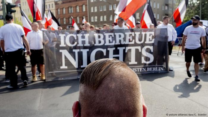 Protest Gegen Rechtsextremismus In Berlin | Aktuell Deutschland | DW ...