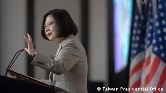 USA Houston - Taiwans Präsidentin Tsia Ing-Wen besucht die NASA