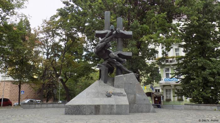 Ukraine: a monument at the Prison on Lontskoho 