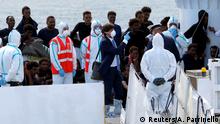 Migrantes del barco Diciotti son finalmente desembarcados en Catania