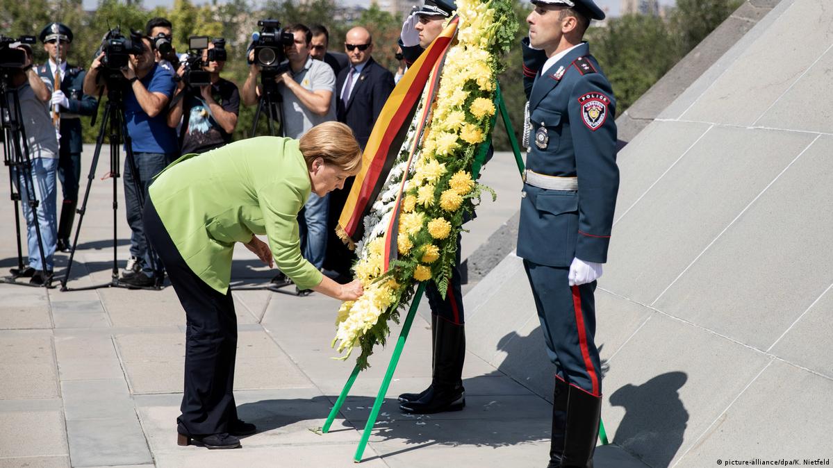 Merkel marks Armenian 1915 atrocities DW 08/24/2018