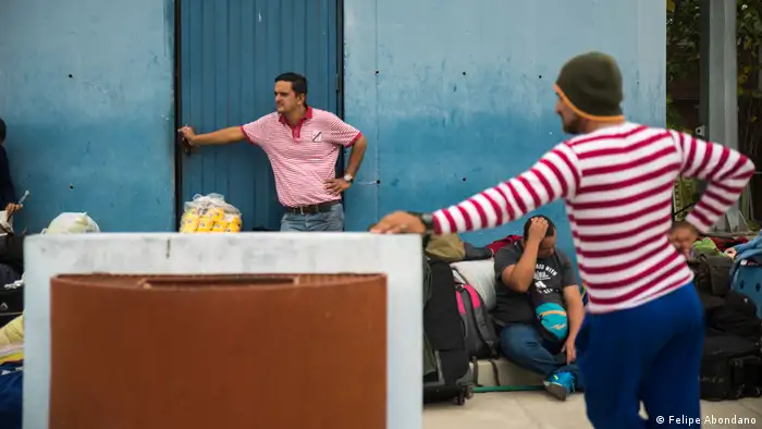 Peru Venezolanische Familien fliehen nach Peru (Felipe Abondano)
