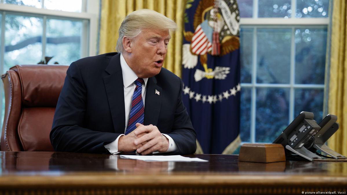 Trump firma nuevo tratado comercial con México y Canadá
