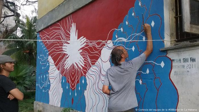 Antes de conocerse el Decreto 349, los artistas denunciaban la criminalización de iniciativas independientes del Estado como la #00 Bienal de artes plásticas del pasado mayo en La Habana.