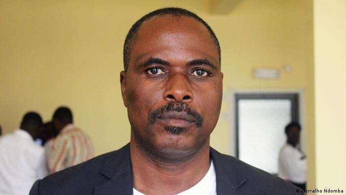 Américo Chivukuvuku, coordenador da comissão instaladora do novo partido