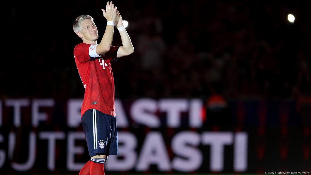 bastian schweinsteiger bayern munich jersey