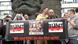 Chemnitz - Proteste der Rechten mit Plakat mit blutigen Frauengesichtern Chemnitz - Proteste der Rechten mit Plakat mit blutigen Frauengesichtern
