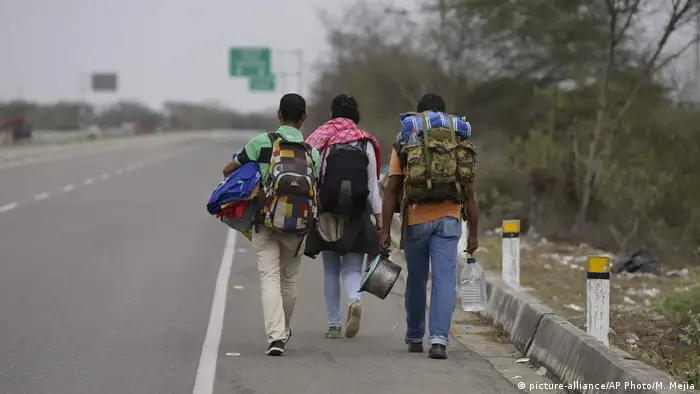 Peru Migranten aus Venezuela an der Grenze