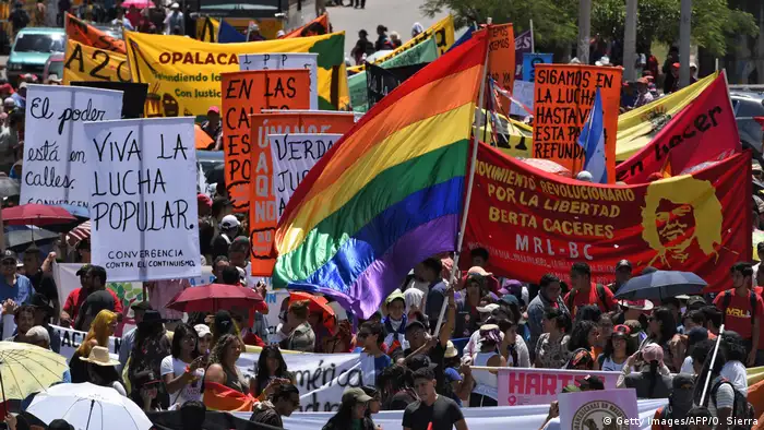 Honduras Tegucigalpa Proteste gegen Regierung (Getty Images/AFP/O. Sierra)