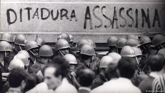 50 anos após AI-5, Brasil ainda falha na reparação de crimes da ditadura |  Notícias e análises sobre os fatos mais relevantes do Brasil | DW |  13.12.2018