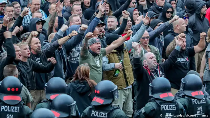 Chemnitz Demonstranten der rechten Szene