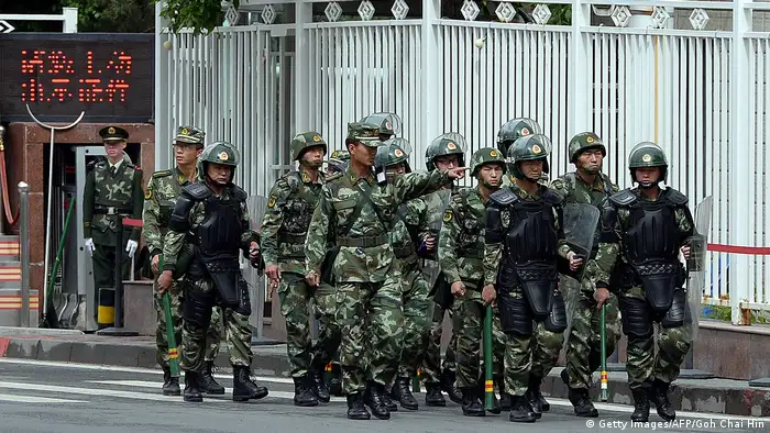 China Uiguren Polizei in Urumqi