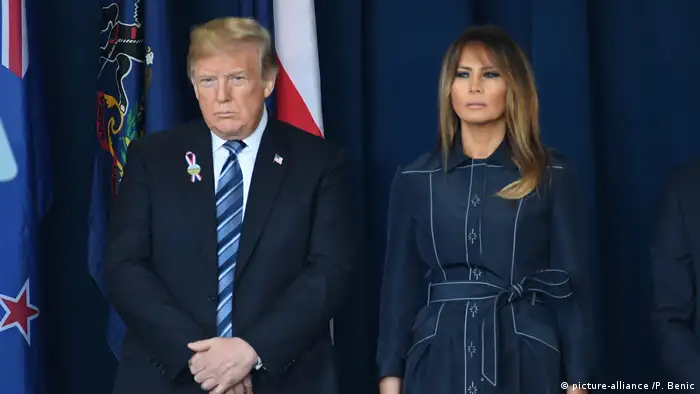 USA, Shanksville: Donald und Melania Trump während der Trauerminute (picture-alliance /P. Benic)