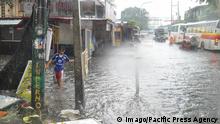 Tifón Mangkhut toca tierra en Filipinas 