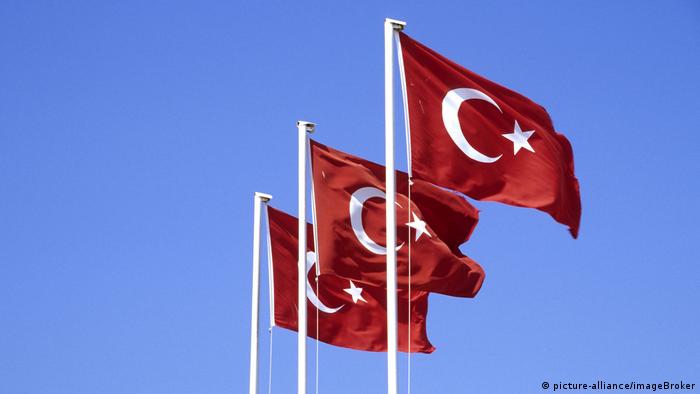 България е започнала да дава убежище на турски граждани. Но