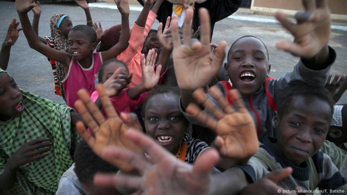 Algerien Migration (picture-alliance/dpa/F. Batiche)