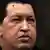 Portrait von einem ernst schauenden Hugo Chávez(Foto: AP)