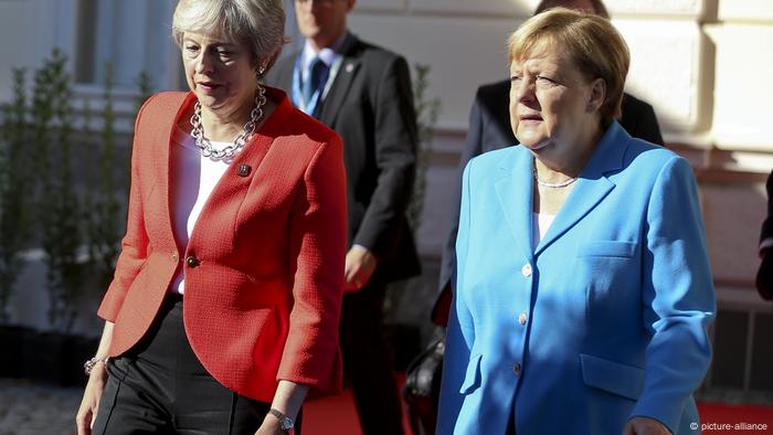 Österreich, Salzburg, Gipfel, May, Merkel (picture-alliance)