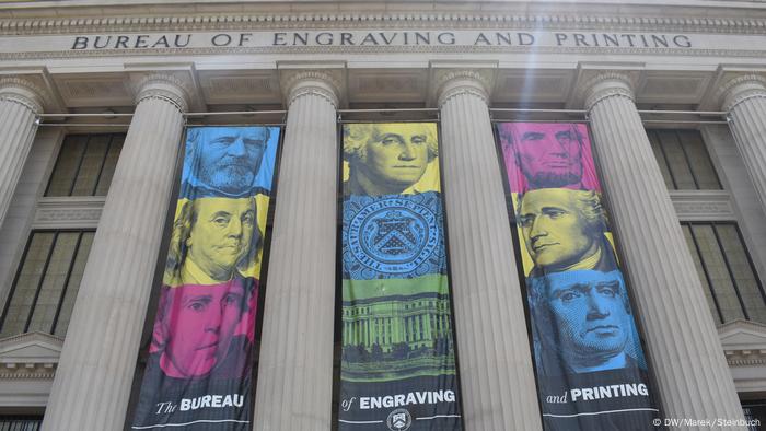 The Bureau of Engraving and Printing building (DW/Marek/Steinbuch)