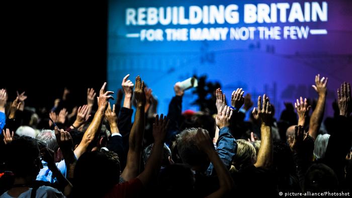 A show of hands by delegates at the Labour party conference in 2018