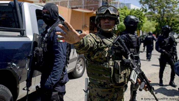 Mexiko Acapulco Militär übernimmt lokale Polizei (Getty Images/AFP/F. Robles)