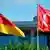 Berlin Flaggen Deutschland Türkei vor Kanzleramt