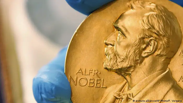 Nobelpreis Medallier (picture-alliance/AP Photo/F. Vergara)