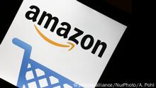 The logo of the online shopping conglomerate Amazon is seen on a screen. (Photo by Alexander Pohl/NurPhoto) | Keine Weitergabe an Wiederverkäufer.