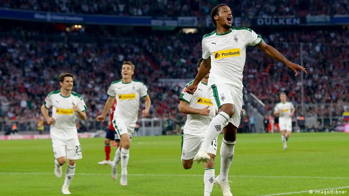Borussia Mönchengladbach players celebrate (imago/Eibner)