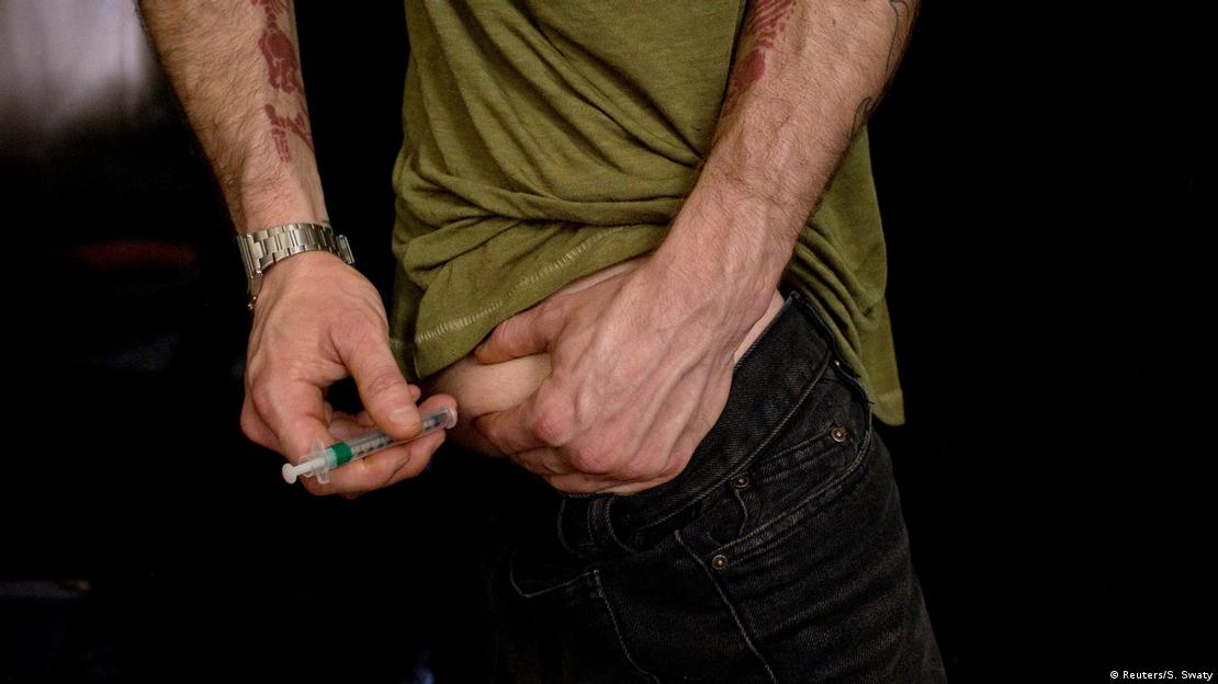 برطانیہ میں کچھ کلینکس ہارمون کی نارمل سطح والے مردوں کو بھی ٹی آر ٹی مہیا کر رہے ہیں