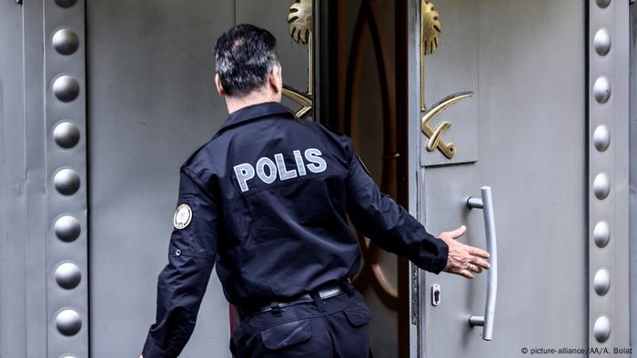 Türkei Istanbul Saudisches Konsulat (picture-alliance/AA/A. Bolat)