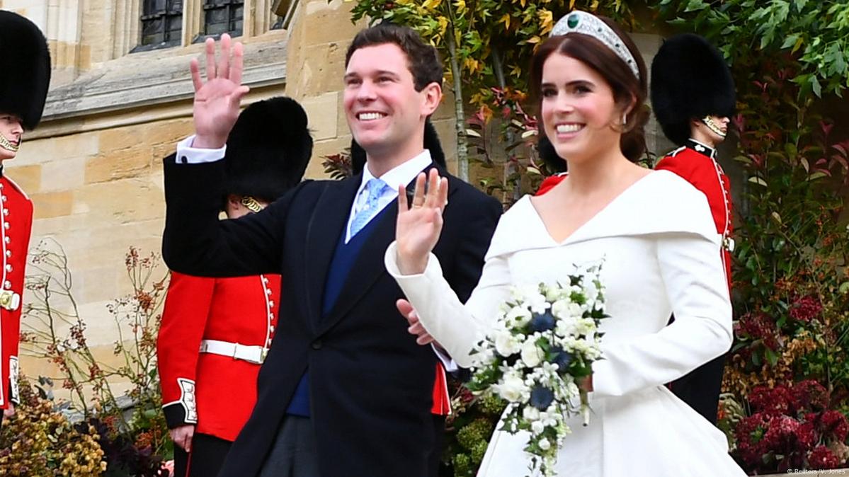 Empress Eugenie in her wedding attire  Royal wedding dress, Royal brides,  Eugenie wedding