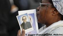 Francisco proclama santo al obispo salvadoreño Oscar Romero, Baviera vota en elecciones regionales y otras noticias más